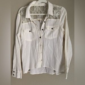 Mudd Juniors L White Jacket with Lace Design